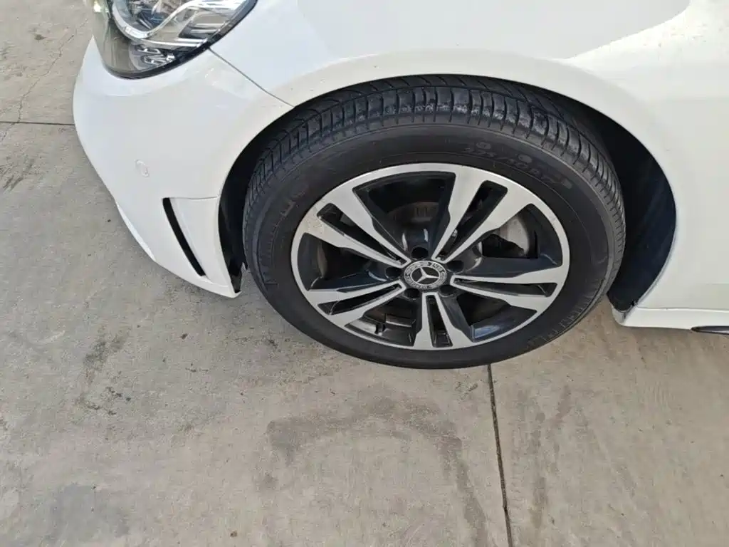 Mercedes-Benz C-Class — миниатюра 23