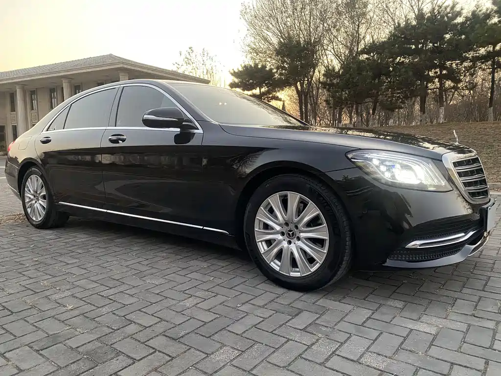 MERCEDES-BENZ S CLASS
