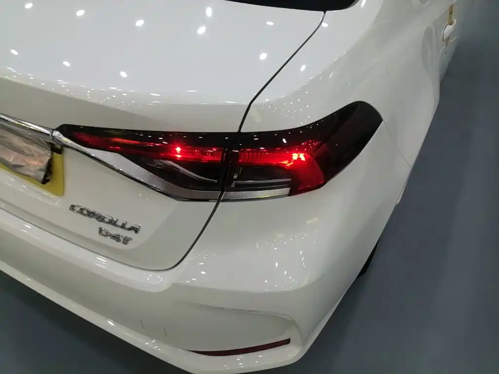 Toyota Corolla — миниатюра 8