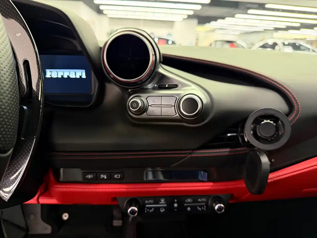 Ferrari F8 — миниатюра 19
