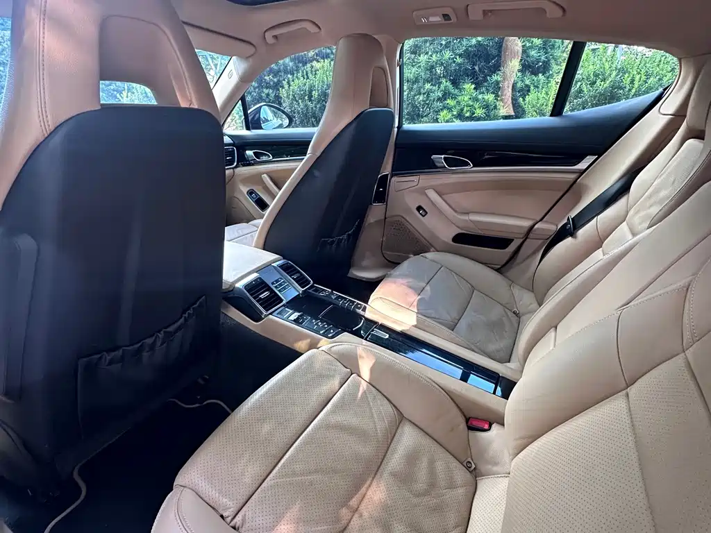 Porsche Panamera — миниатюра 6