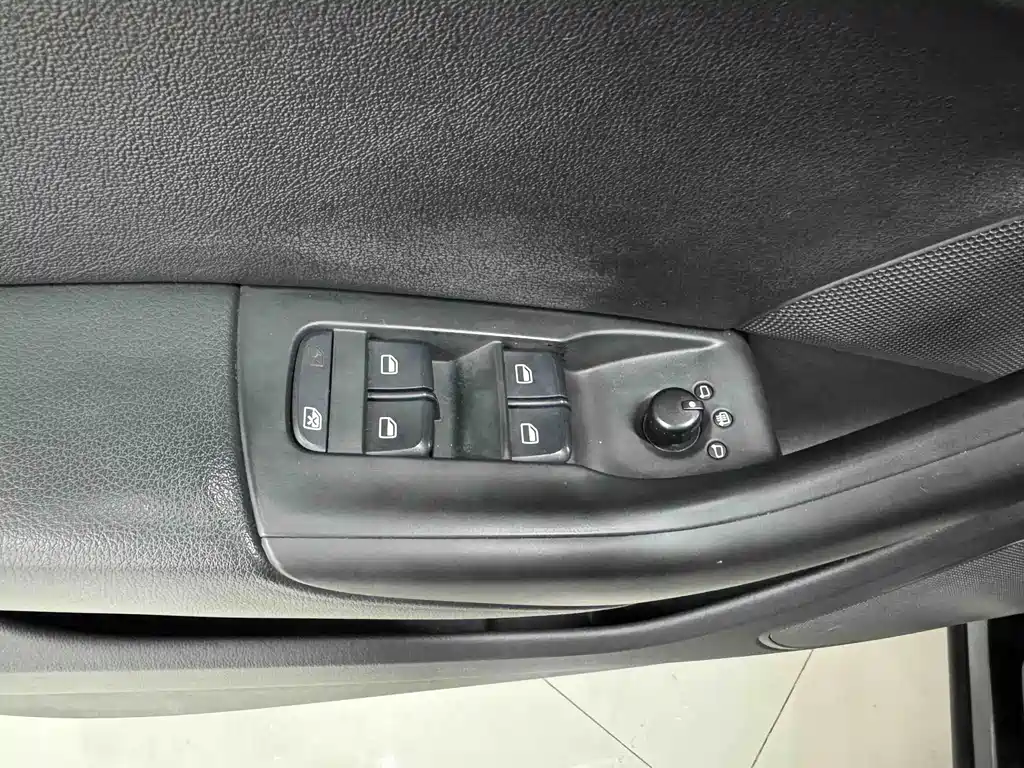 Audi Q3 — миниатюра 14