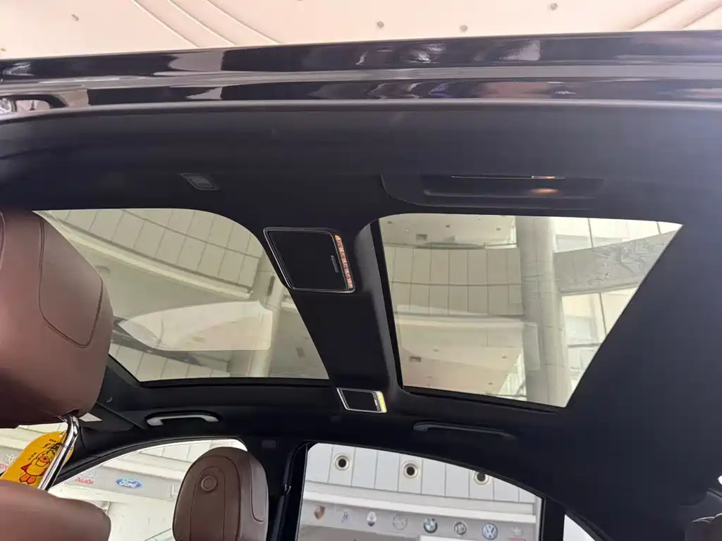 Mercedes-Benz S-Class — миниатюра 6