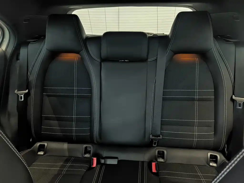 Mercedes-Benz A-Class (Import) — миниатюра 9