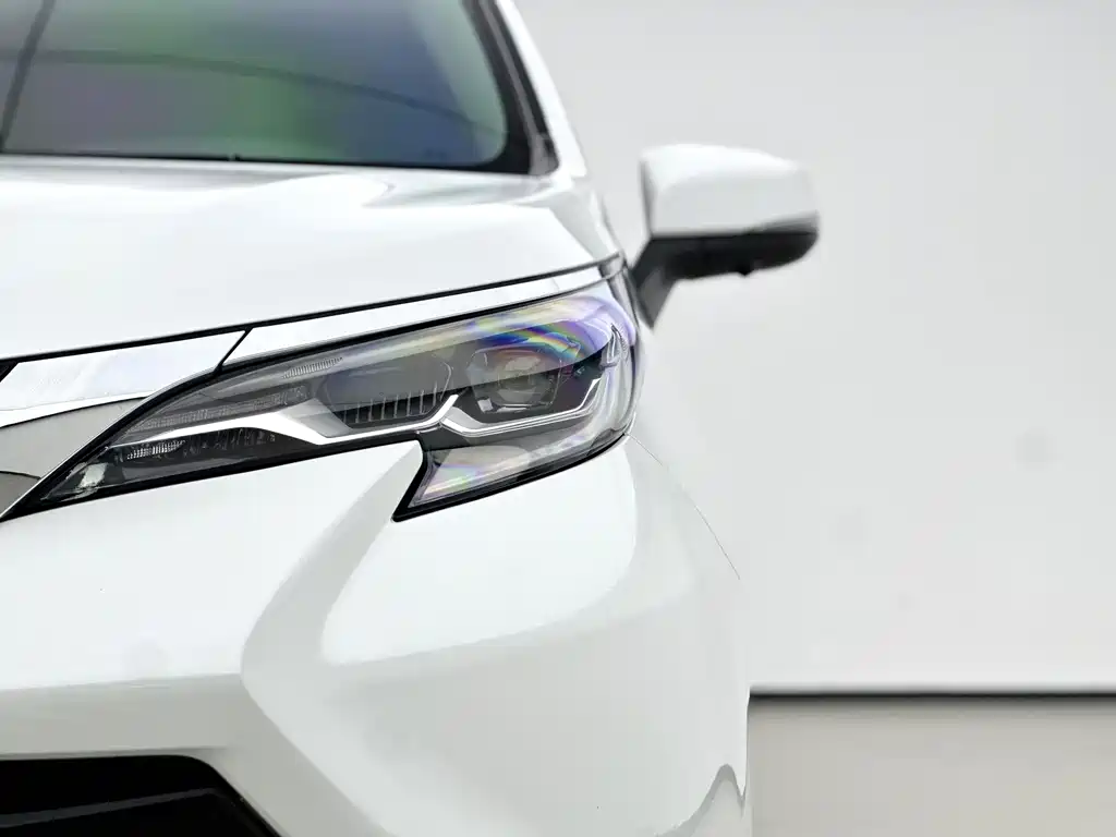 Toyota Sienna — миниатюра 17