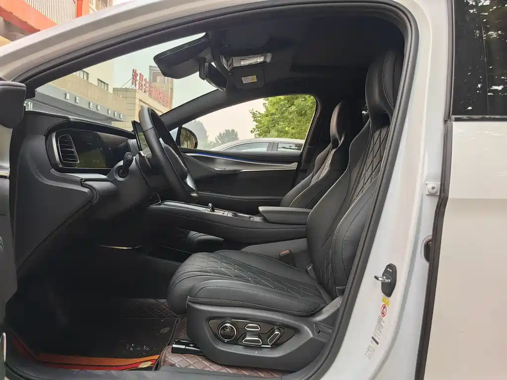 BYD Sealion 07 EV — миниатюра 7
