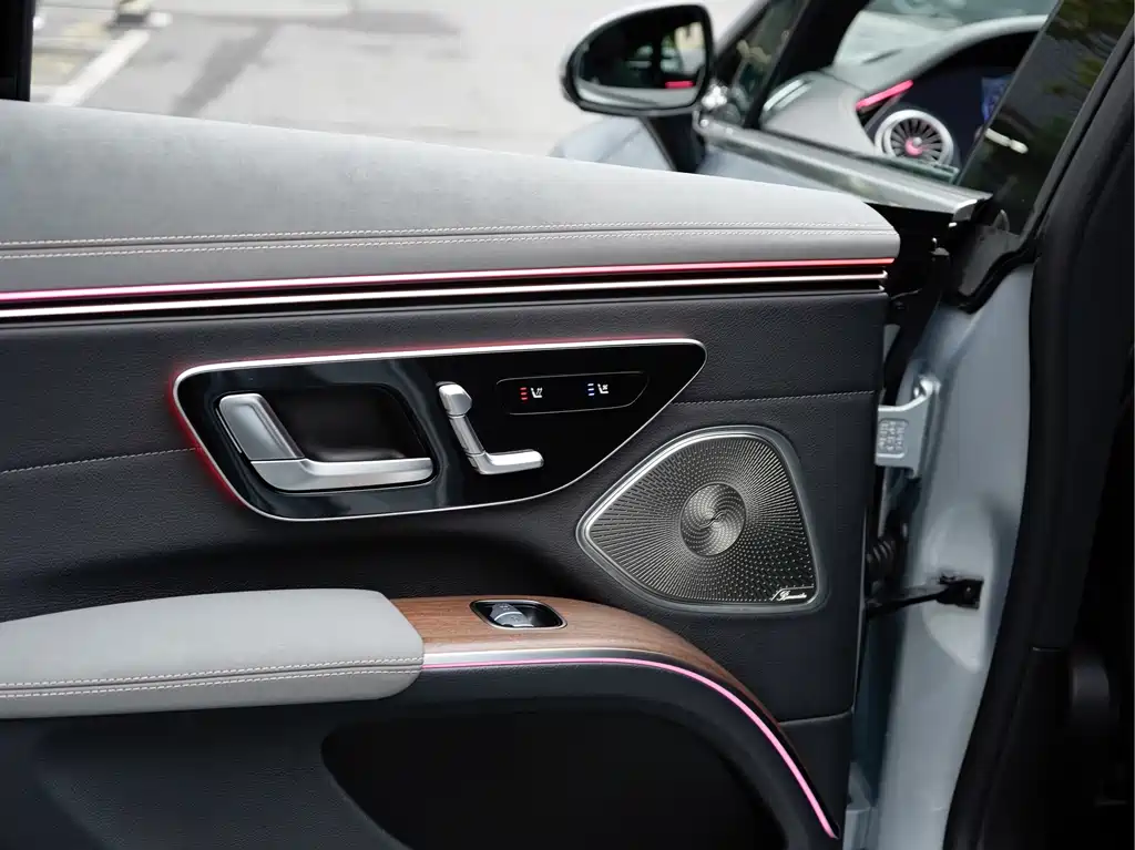 Mercedes-Benz EQS — миниатюра 16