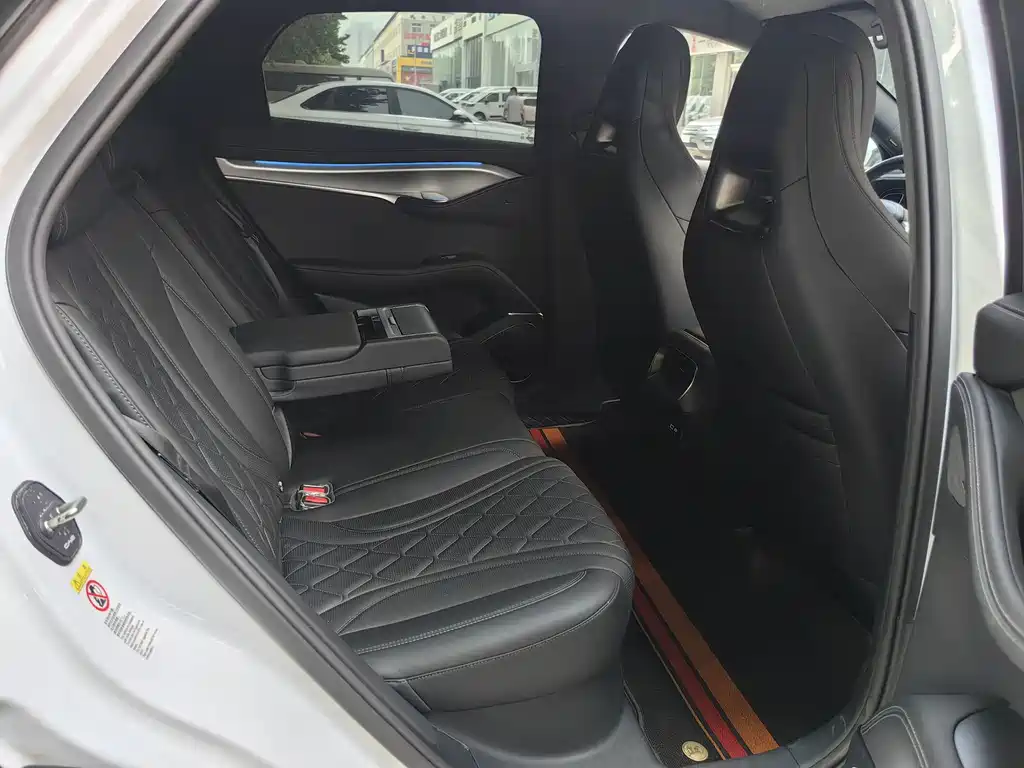 BYD Sealion 07 EV — миниатюра 9