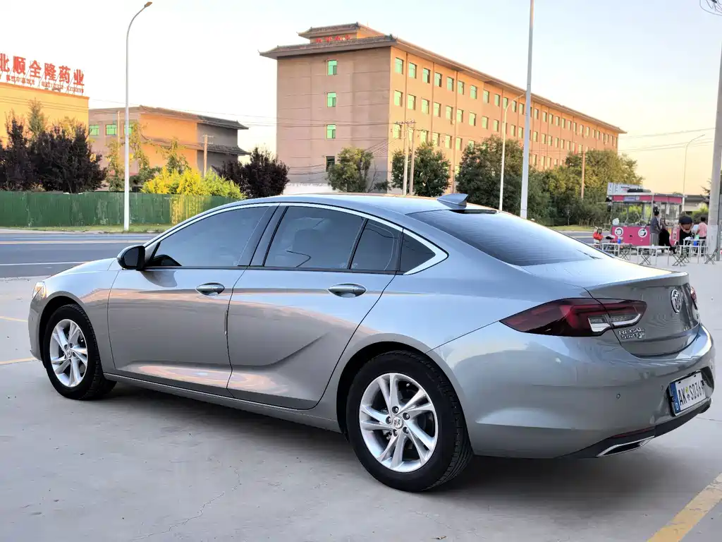 Buick Regal — миниатюра 7