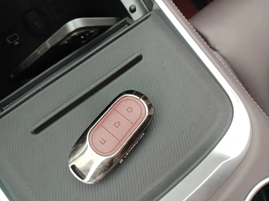 Leapmotor Leapmotor C11 — миниатюра 9