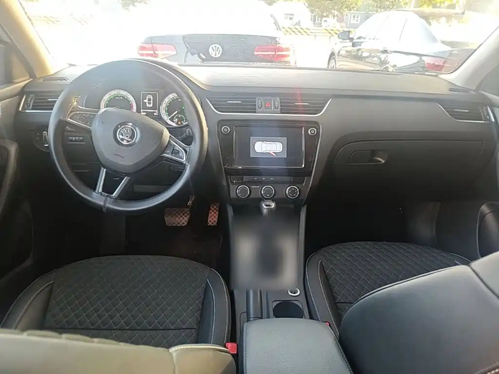Skoda Octavia — миниатюра 10