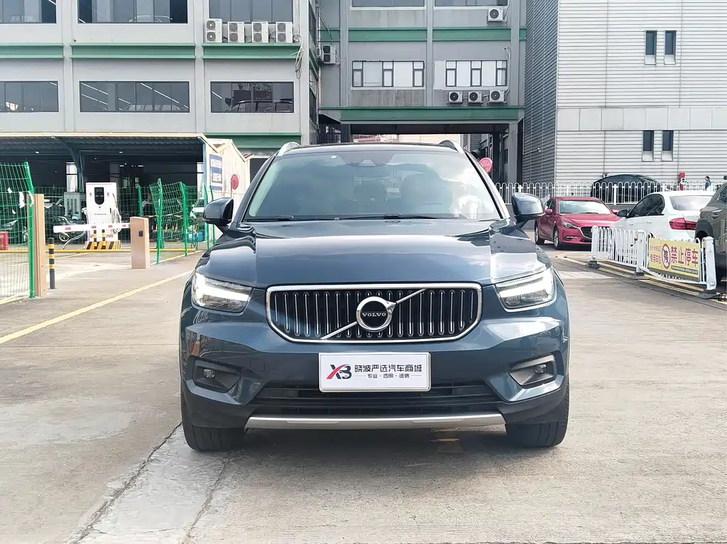 Volvo XC40 — миниатюра 2