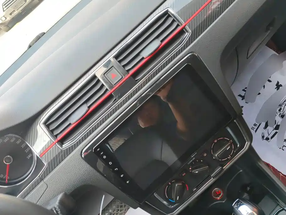 Volkswagen Santana — миниатюра 13