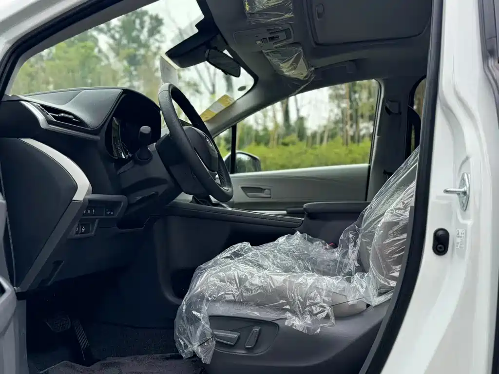 Toyota Sienna 2026 2.5L Comfort