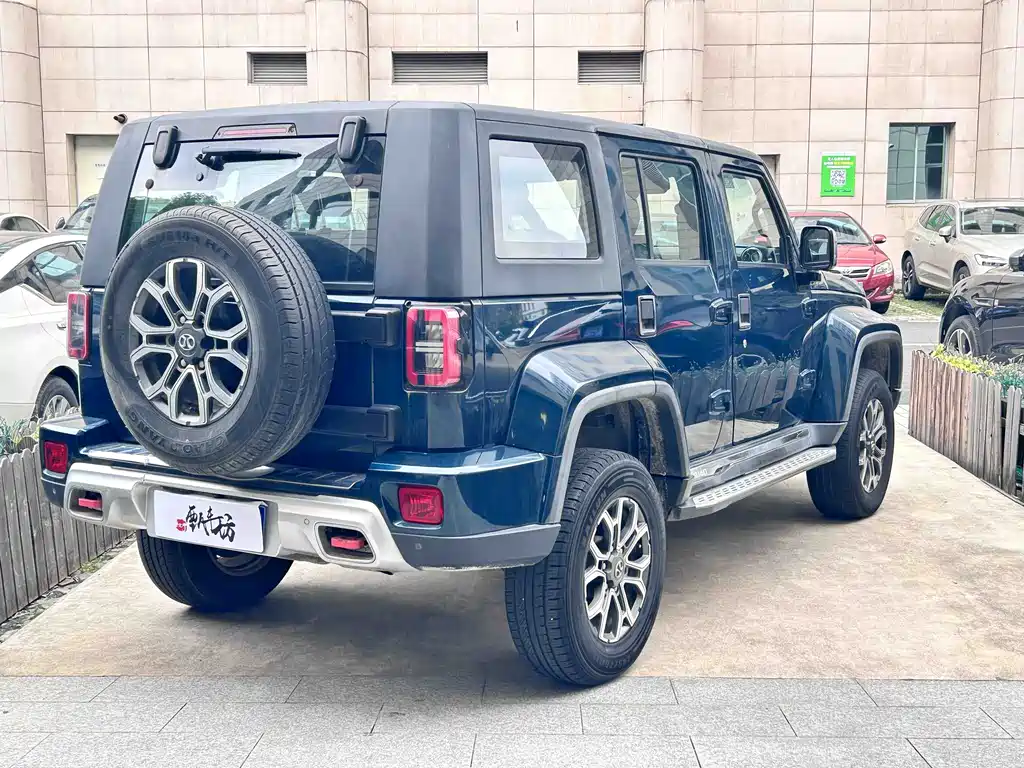 BAIC BJ40 2019 2.3T AT Premium VI