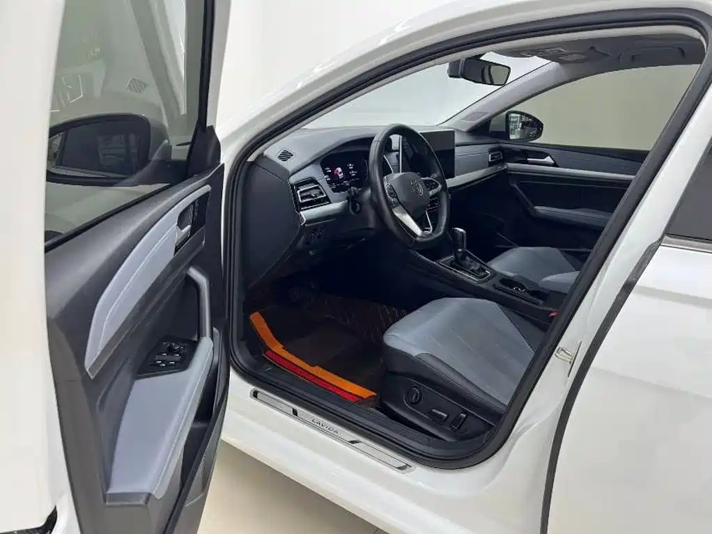 Volkswagen Lavida — миниатюра 9