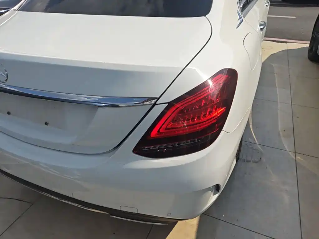 Mercedes-Benz C-Class — миниатюра 8
