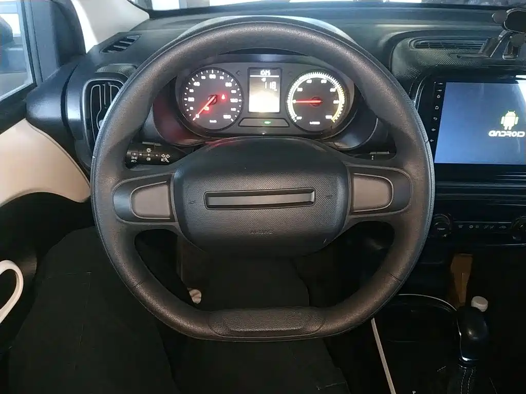 Roewe Clever 2022 311km