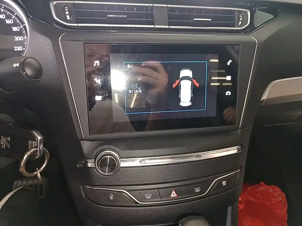 Peugeot 408 — миниатюра 13