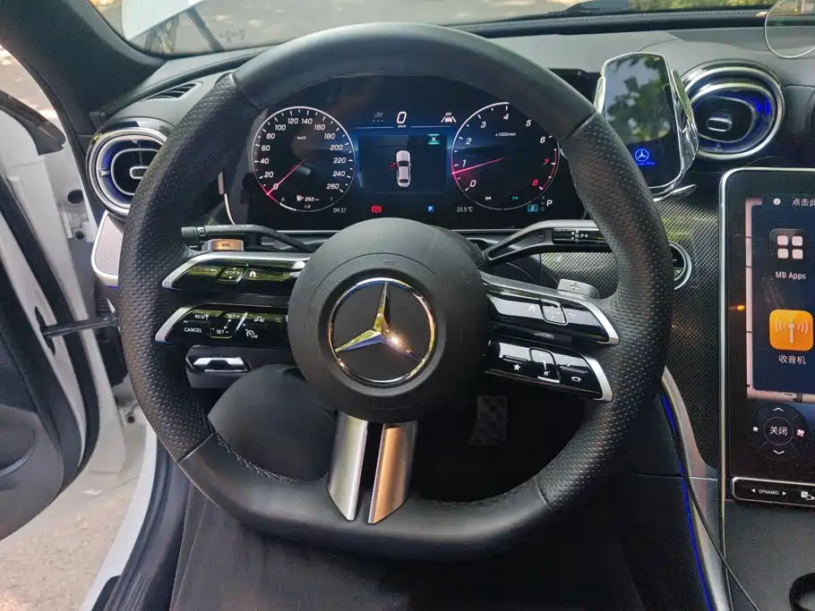 Mercedes-Benz C-Class — миниатюра 15