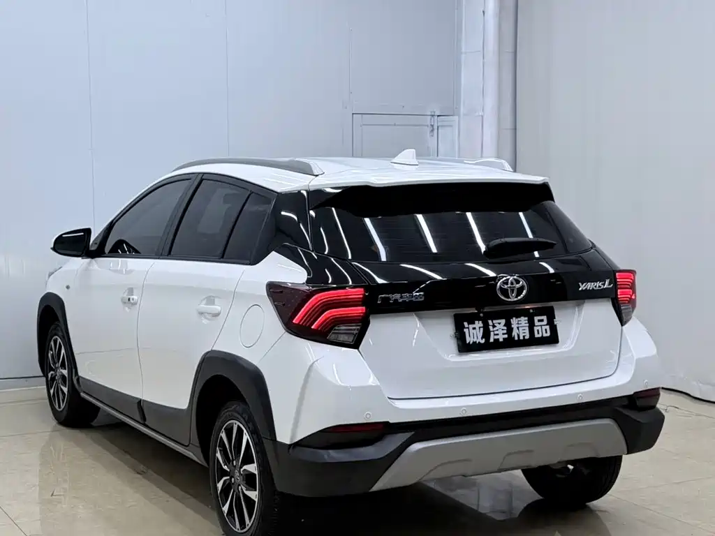 Toyota Yaris L — миниатюра 6