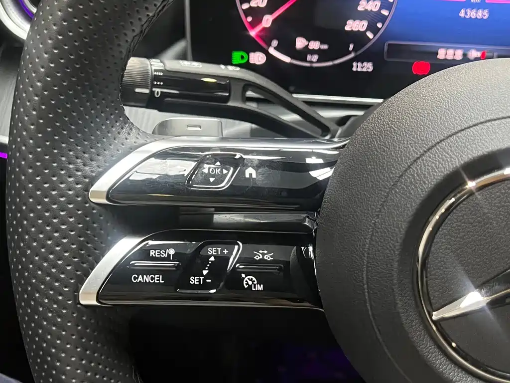 Mercedes-Benz C-Class — миниатюра 14