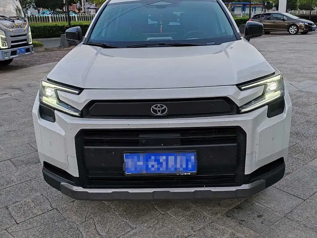 Toyota RAV4 — миниатюра 2