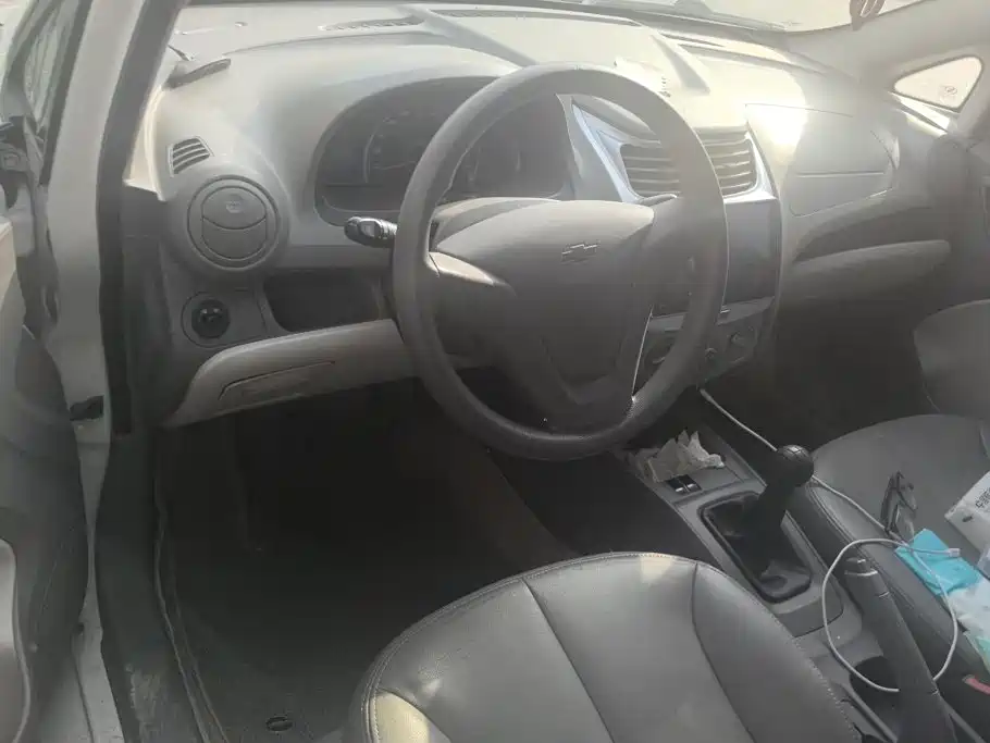 Chevrolet Sail — миниатюра 12