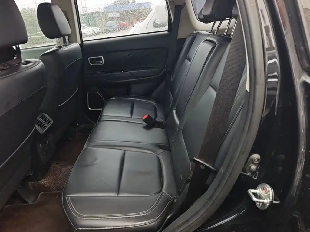 Mitsubishi Outlander — миниатюра 17