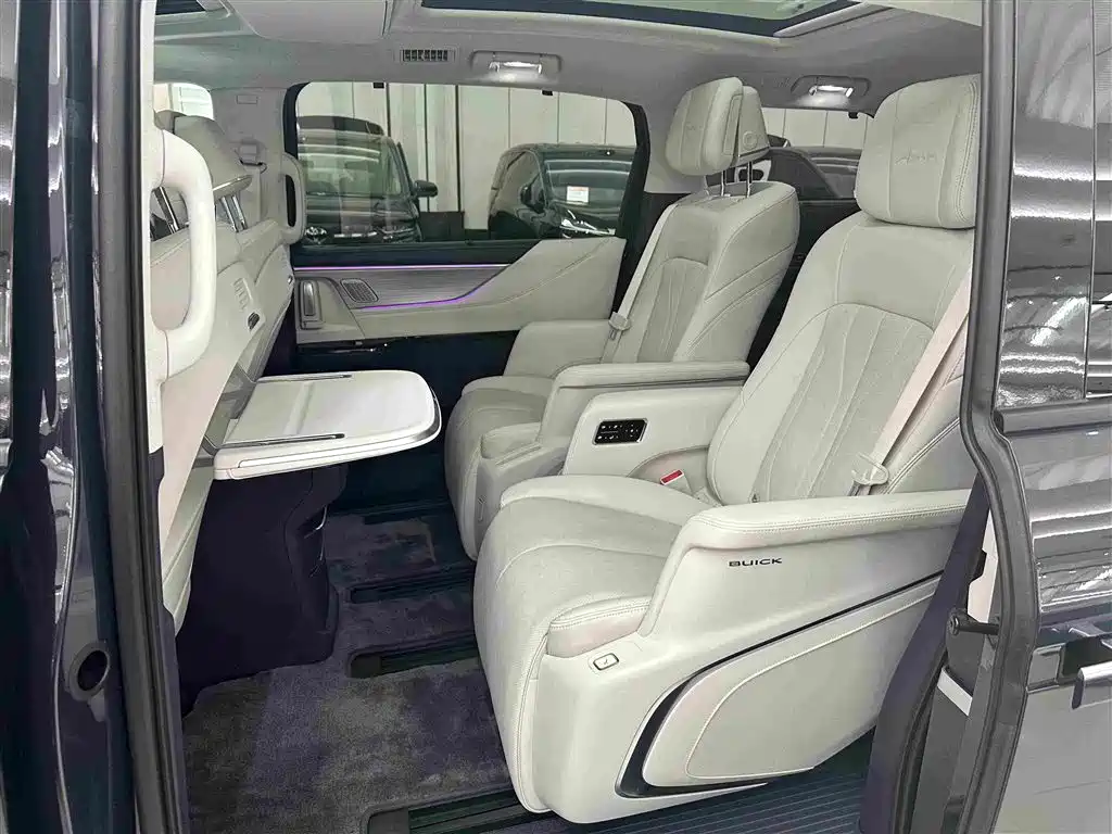 Buick GL8 Hybrid — миниатюра 13