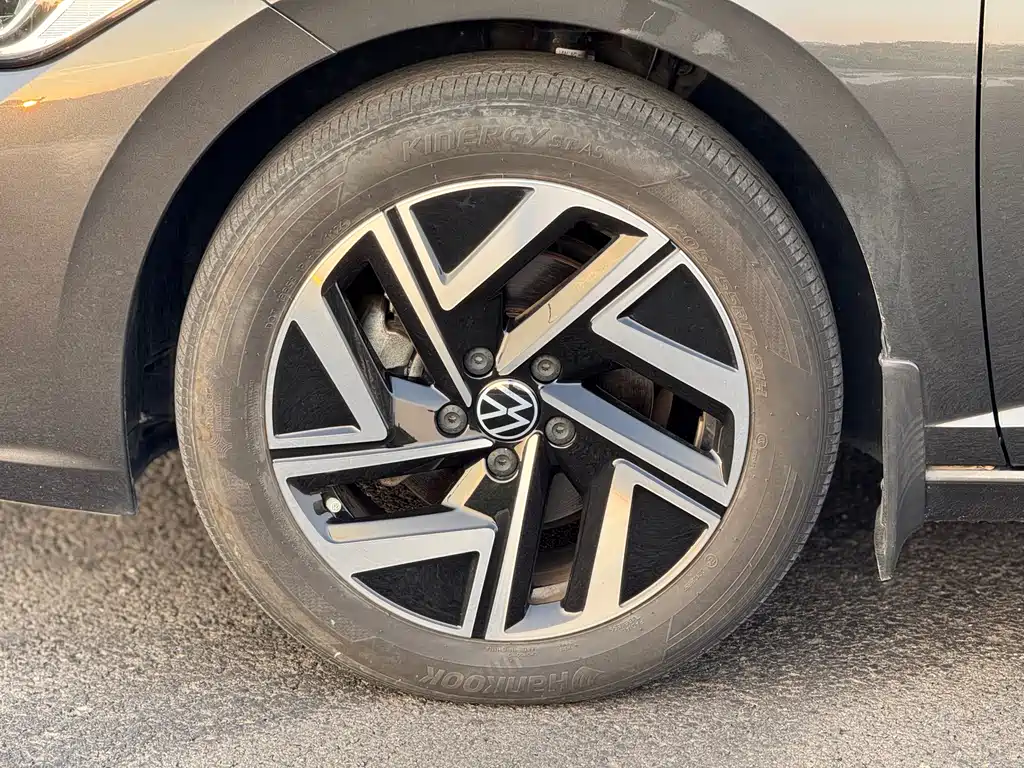 Volkswagen Sagitar — миниатюра 20