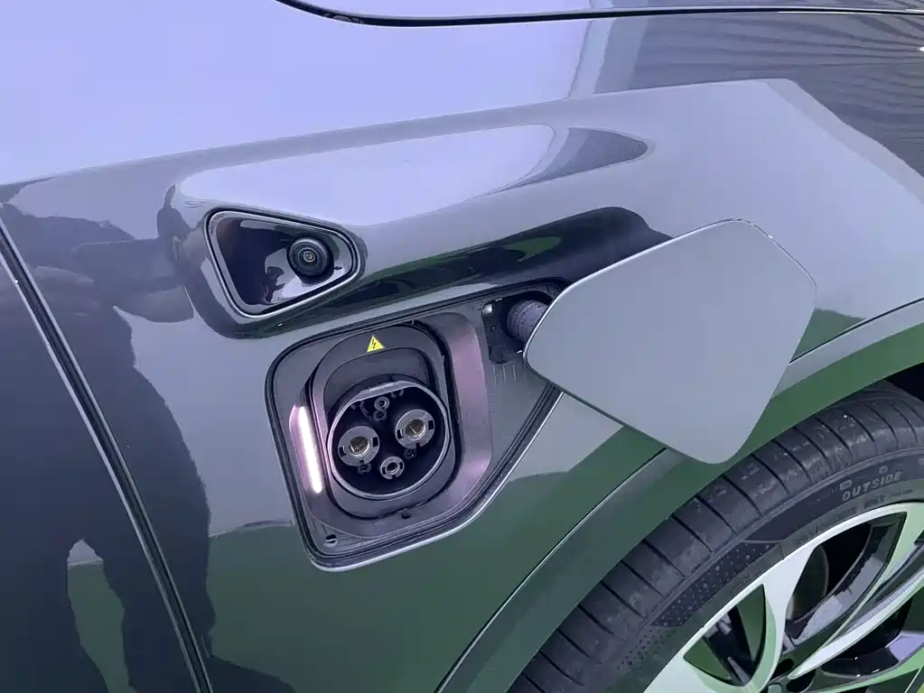 NIO ES8 — миниатюра 15