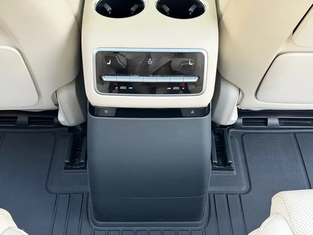 Li Auto Li L9 — миниатюра 12