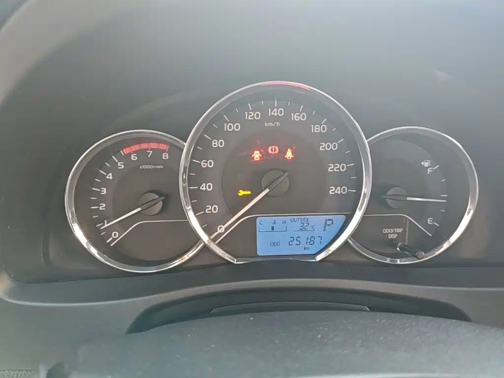 Toyota Corolla — миниатюра 12