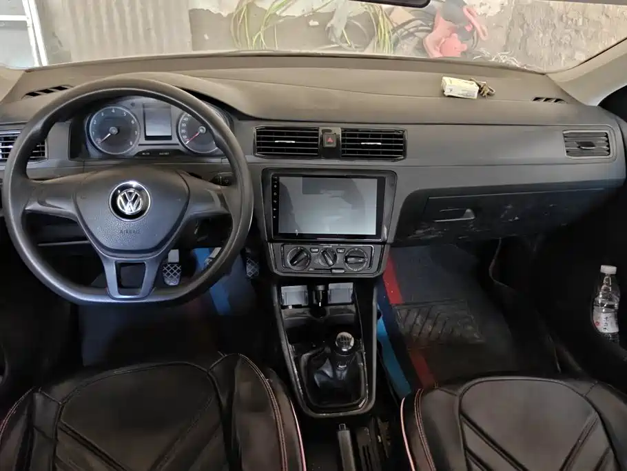 Volkswagen Santana — миниатюра 12