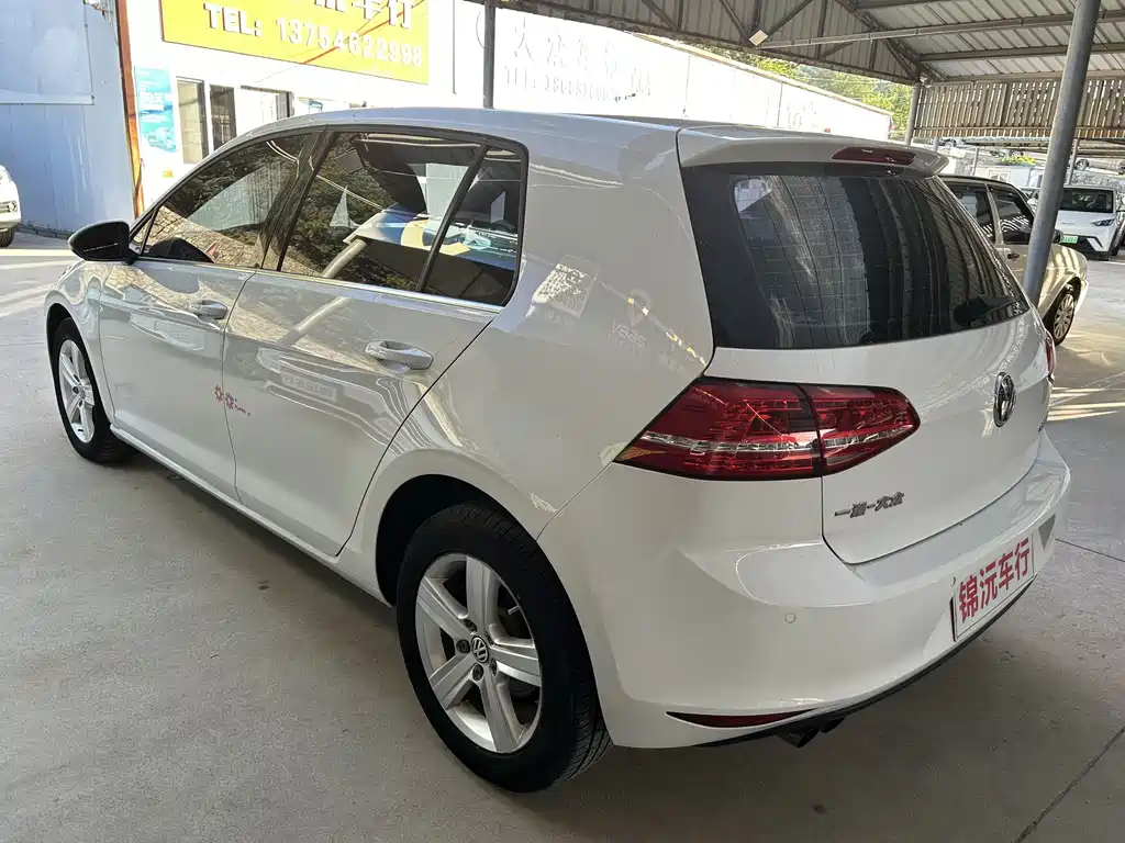 Volkswagen Golf — миниатюра 9