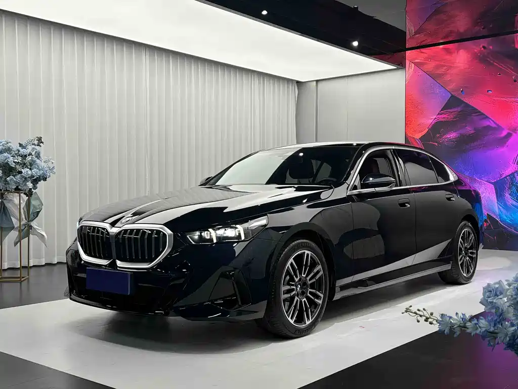 BMW 5 Series 2026