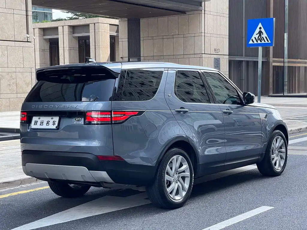 Land Rover Discovery — миниатюра 3