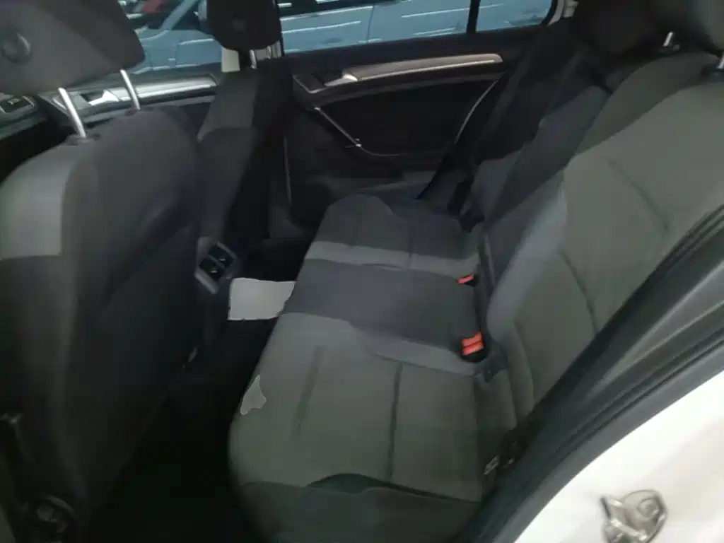Volkswagen Golf — миниатюра 17