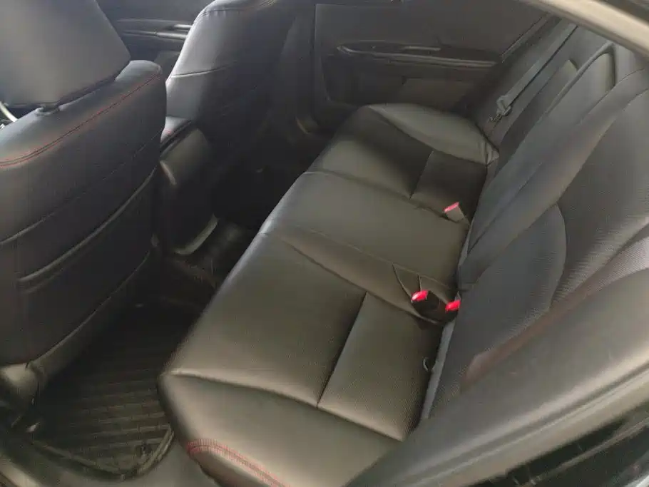 Honda Accord — миниатюра 11