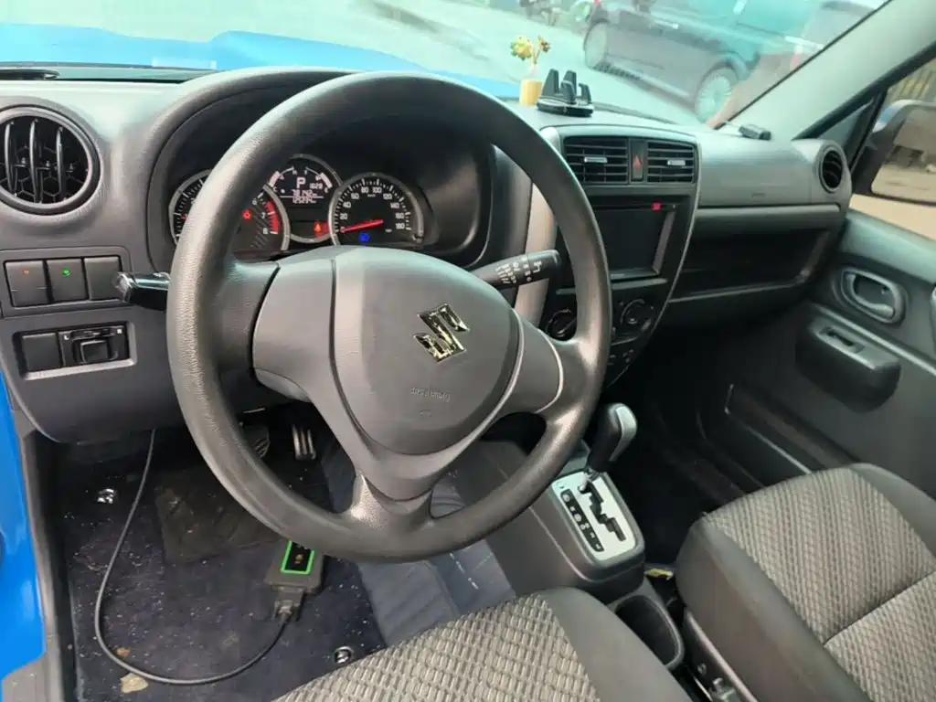 Suzuki Jimny — миниатюра 11
