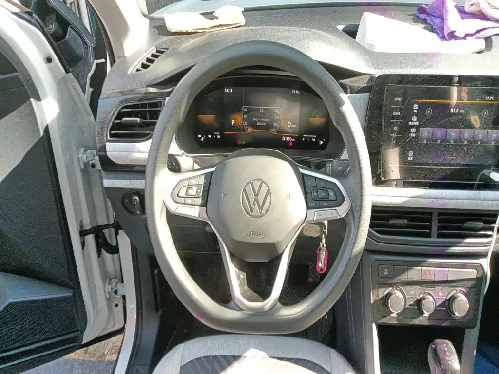 Volkswagen Tharu — миниатюра 6
