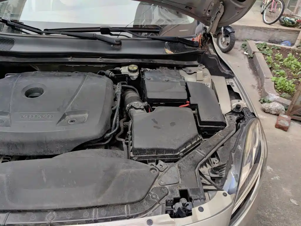 Volvo V40 — миниатюра 20