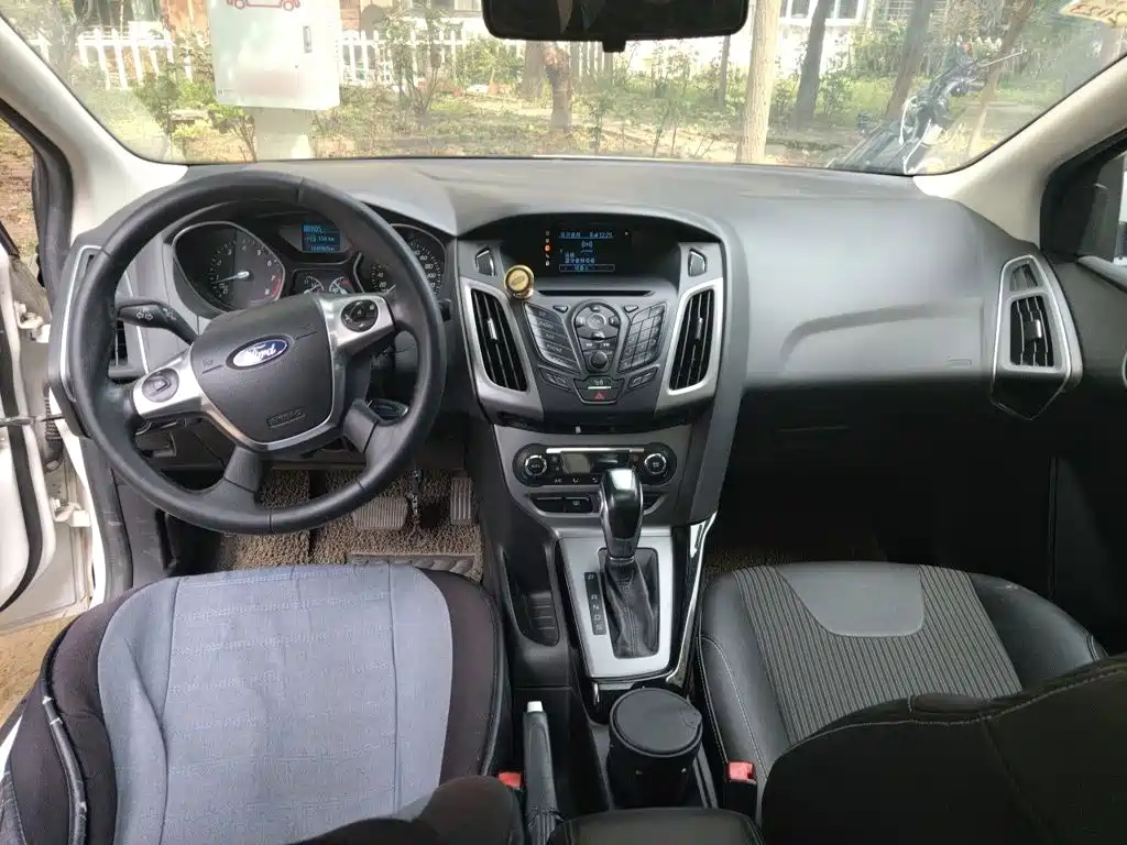 Ford Focus — миниатюра 10