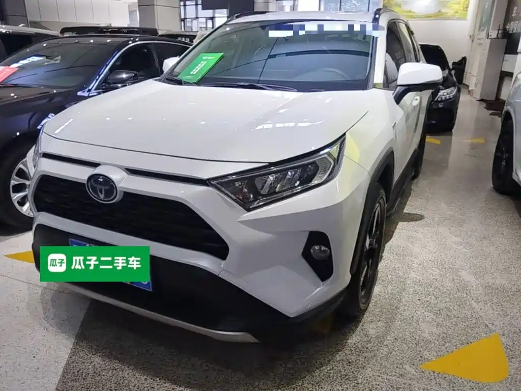 Toyota RAV4 — миниатюра 2