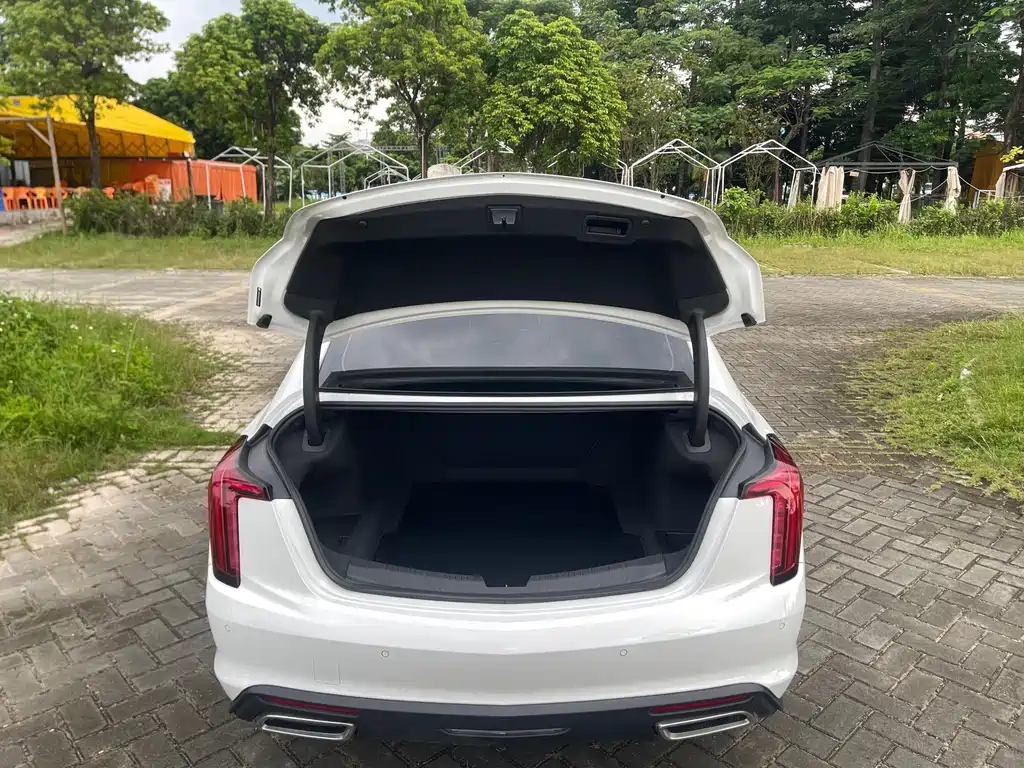 Cadillac CT5 — миниатюра 22