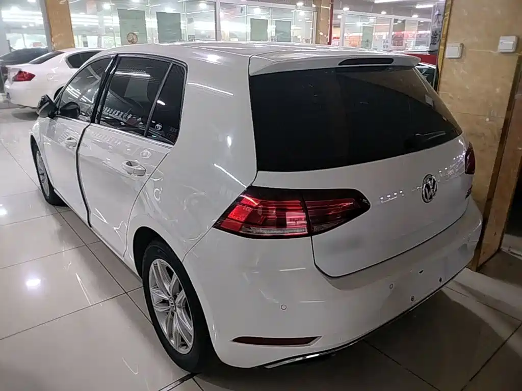 Volkswagen Golf — миниатюра 5