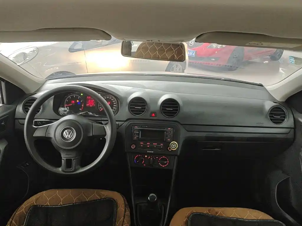 Volkswagen Jetta — миниатюра 10
