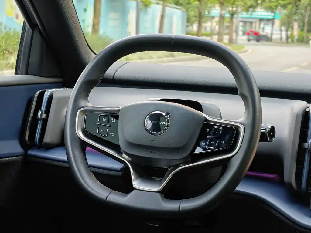 Volvo EX30 — миниатюра 6