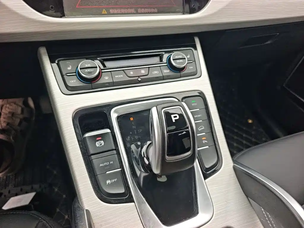 Geely Boyue — миниатюра 14